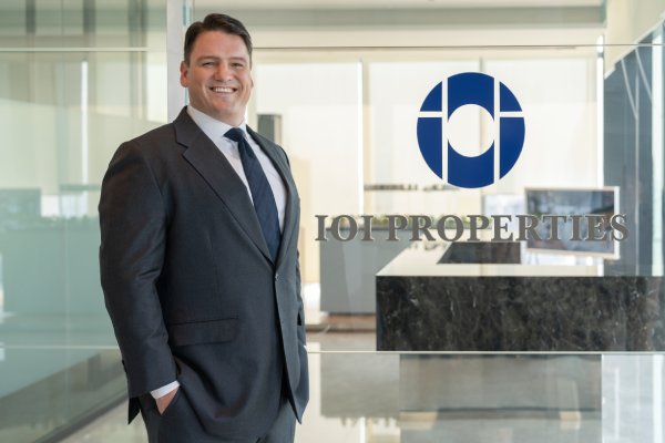 DT Corporate photo 1 1